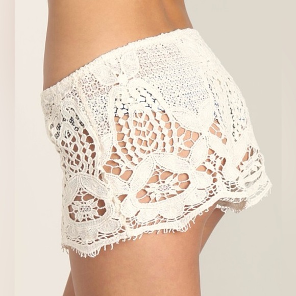 eberjey Gypsy Traveler Sam Shorts in Black, size Medium - Picture 4 of 9